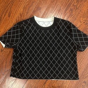 Black and White Diamond Pattern Women's Top reversible size medium